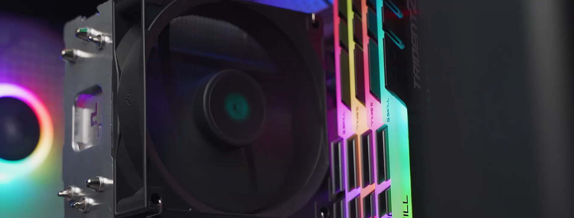 AG300 - DeepCool